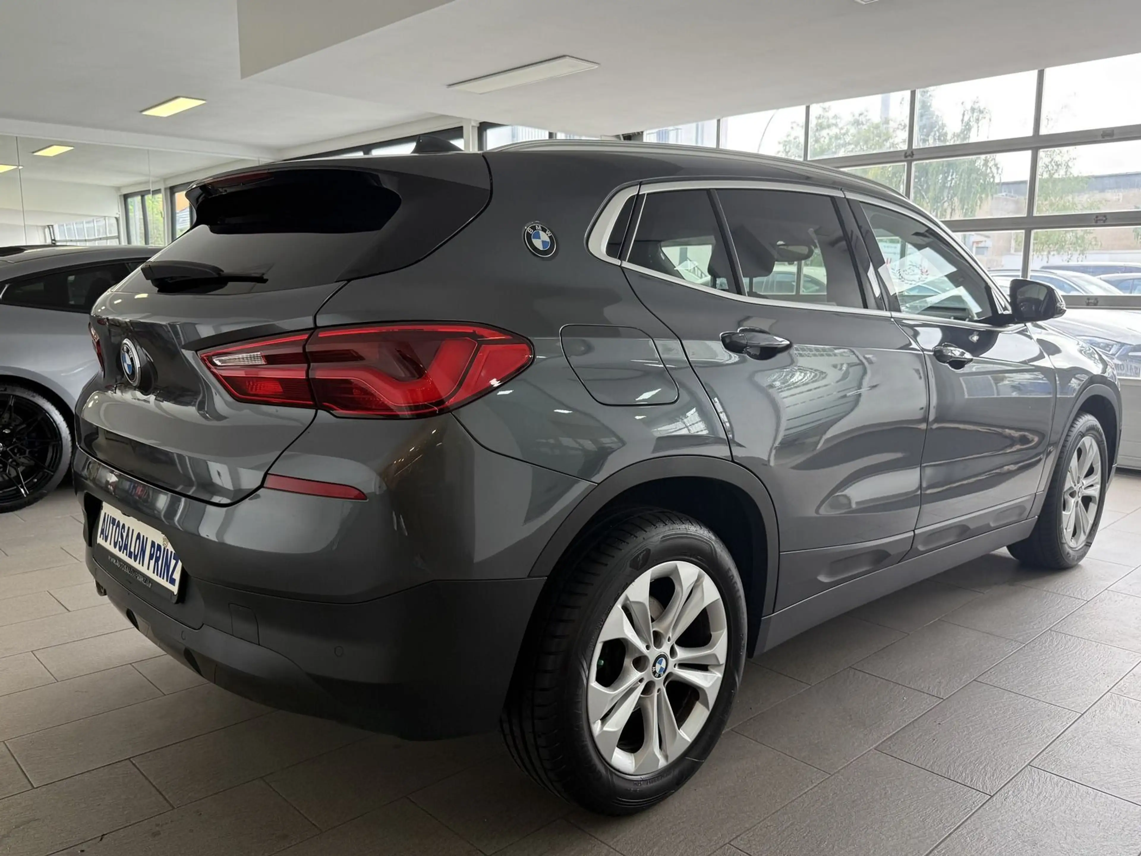 BMW X2 18i sDrive AUTOM NAVI KLIMA LEDER KAMERA PANO — photo 6