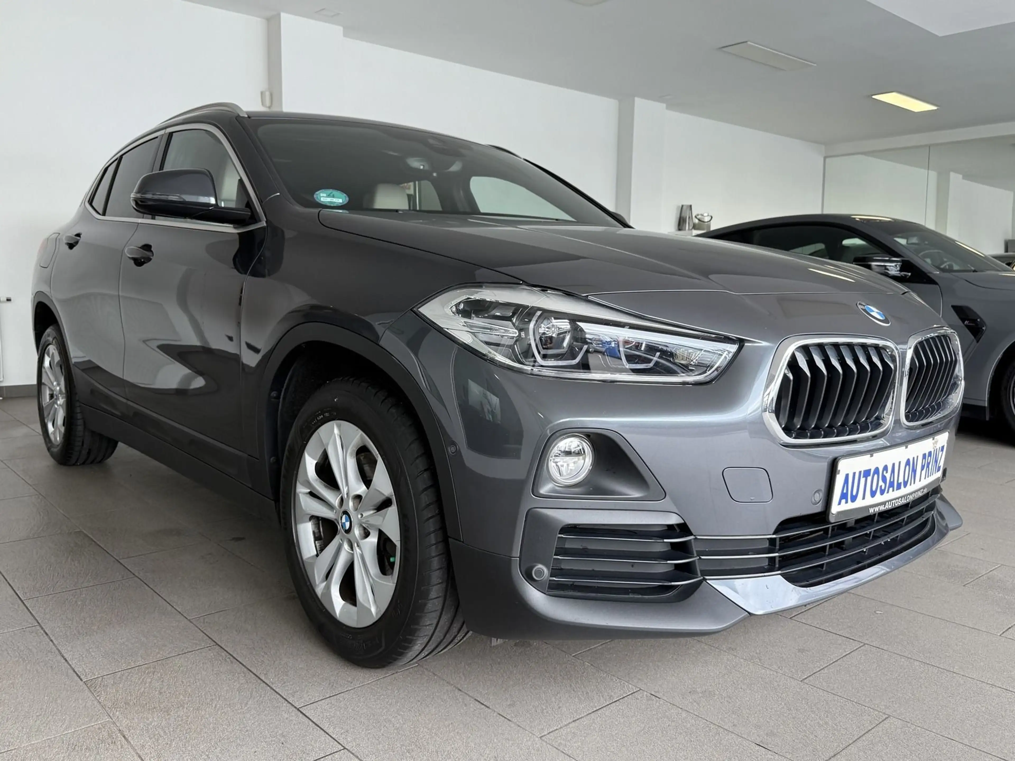 BMW X2 18i sDrive AUTOM NAVI KLIMA LEDER KAMERA PANO — photo 8