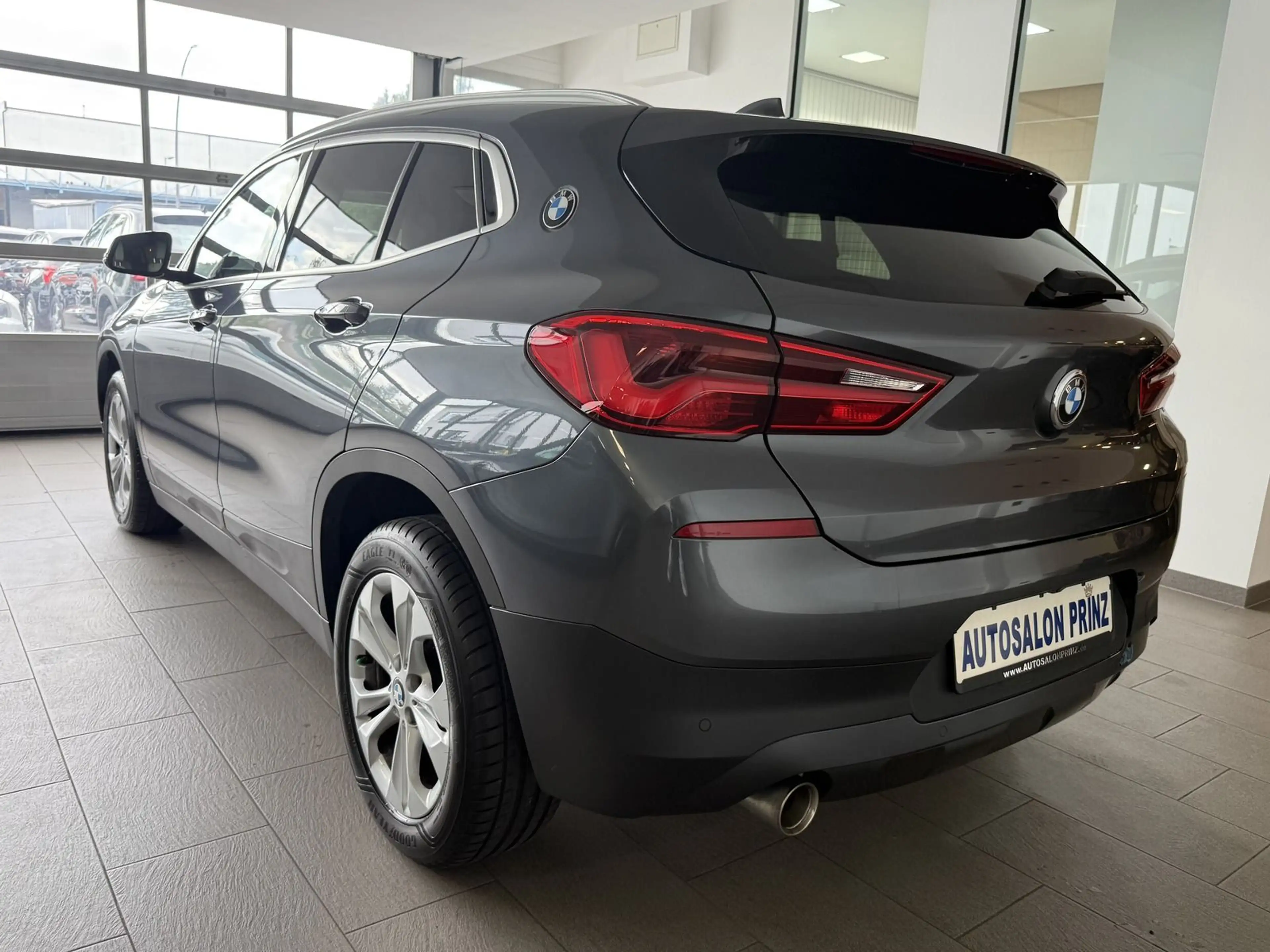 BMW X2 18i sDrive AUTOM NAVI KLIMA LEDER KAMERA PANO — photo 5