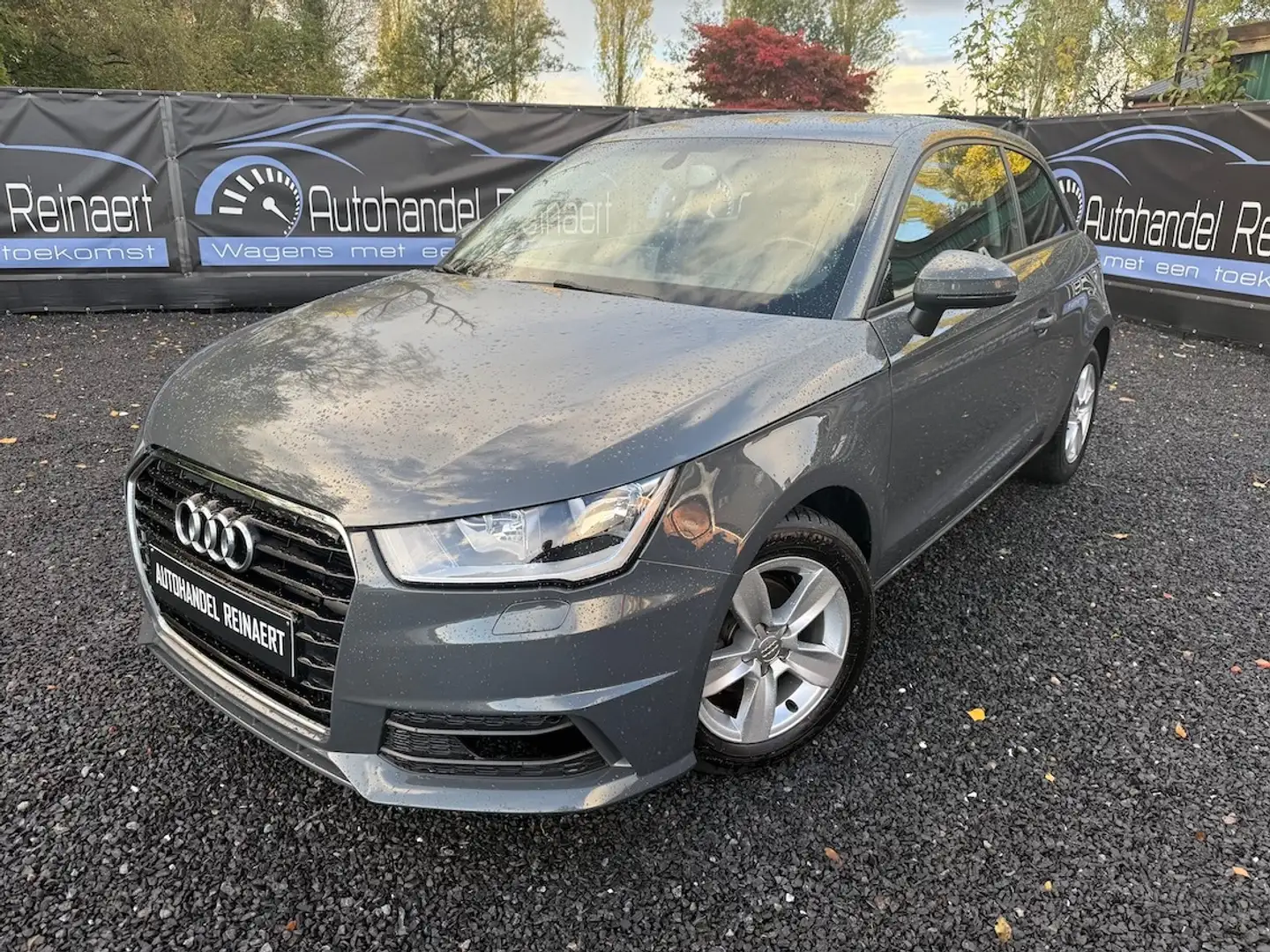 Audi A1 A1 1.0 TFSI ultra, Airco, Navi, Pdc + Garantie Gris - 1