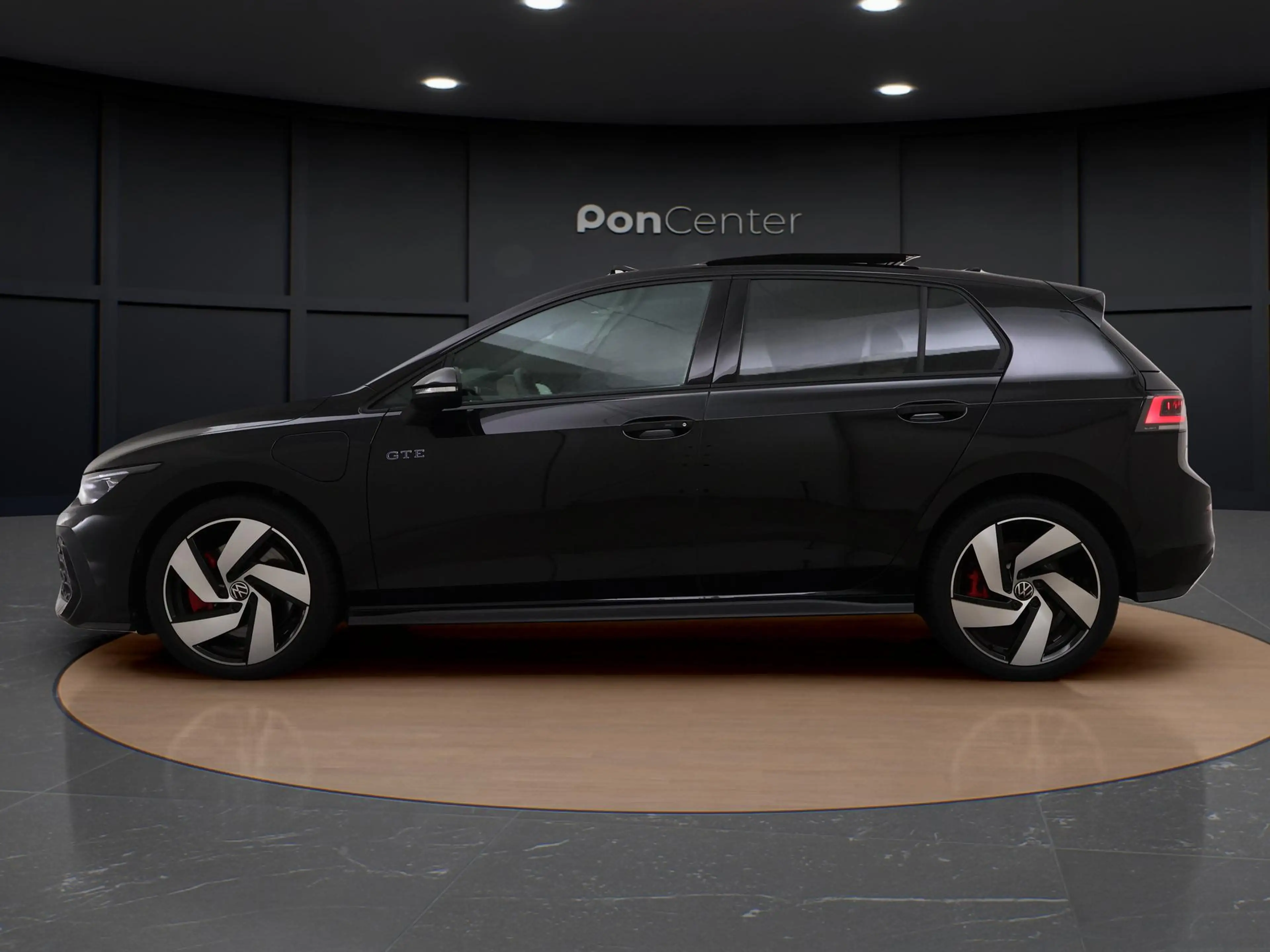 Volkswagen Golf GTE 1.5 eHybrid 272 PK | Pano Dak | Trekhaak | Head-up — photo 6