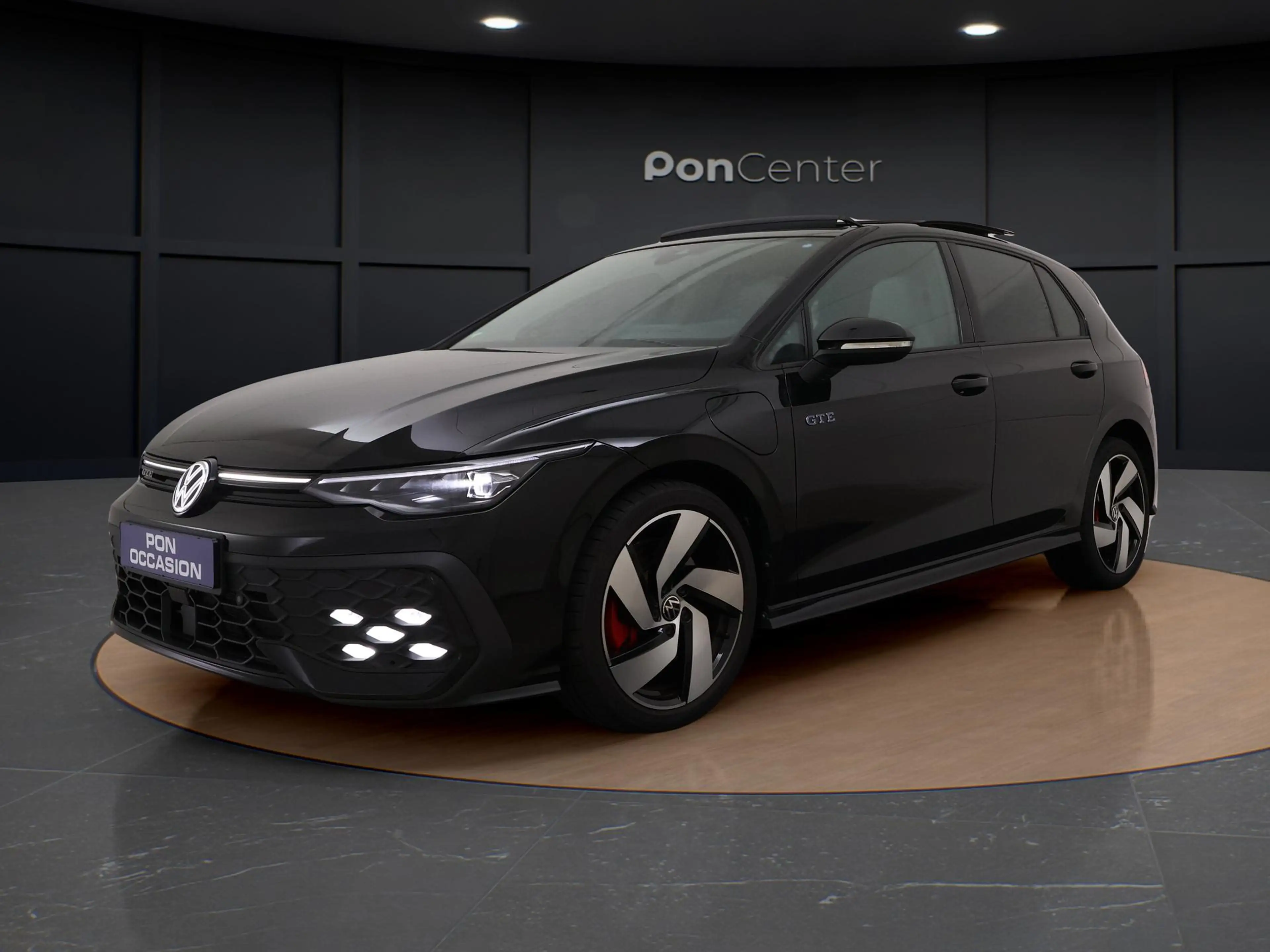 Volkswagen Golf GTE 1.5 eHybrid 272 PK | Pano Dak | Trekhaak | Head-up — photo 9