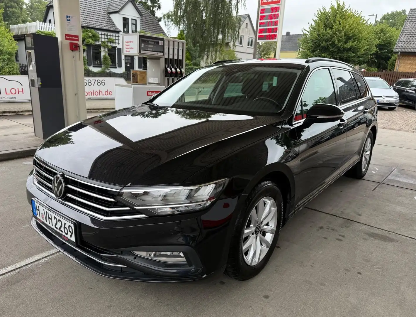 Volkswagen Passat Variant Comfortline Business LED Navi AHK TOP Schwarz - 1