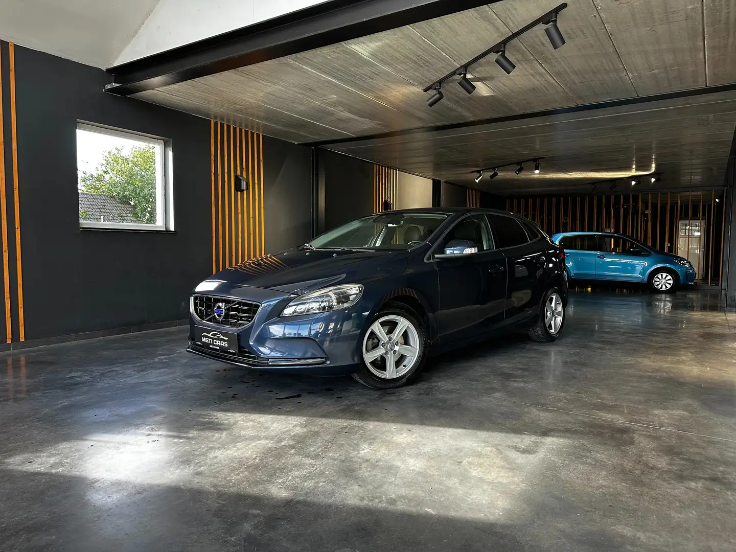 Volvo V40 D2 1.6 Diesel | Navi | Camera | Stoelverwarming | Blauw - 2