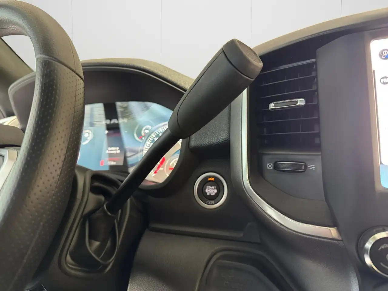 RAM 5500 снимка RAM 5500