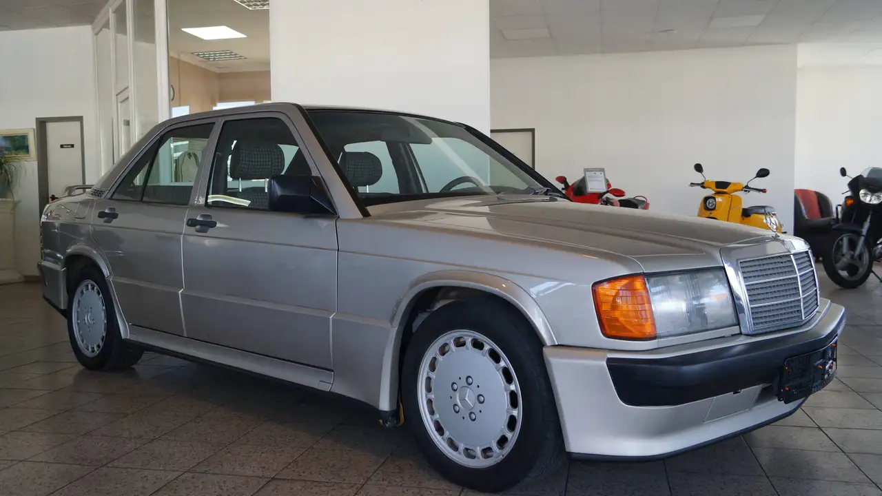 Mercedes-Benz 190 E 2.5-16V, foto 3