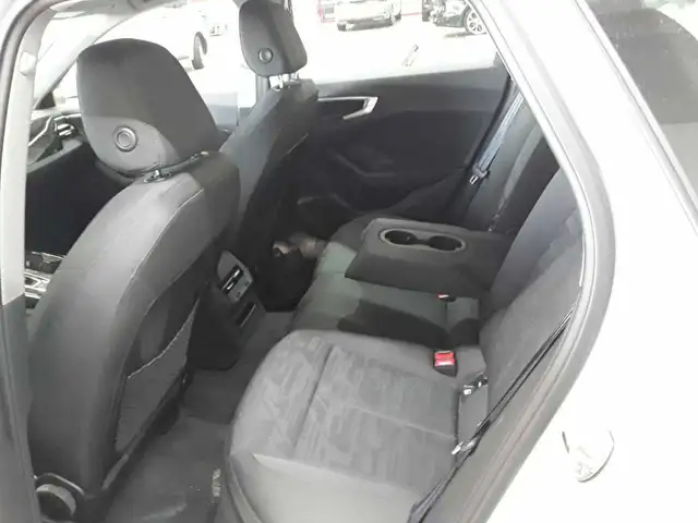 Audi A5 view 4