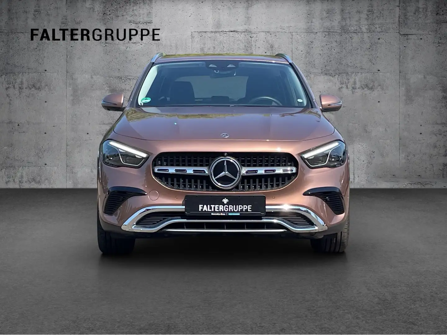 Mercedes-Benz GLA 220 GLA 220 d 4M MOPF+PROGRESSIVE+360+DISTR+AHK+MLED Goud - 2
