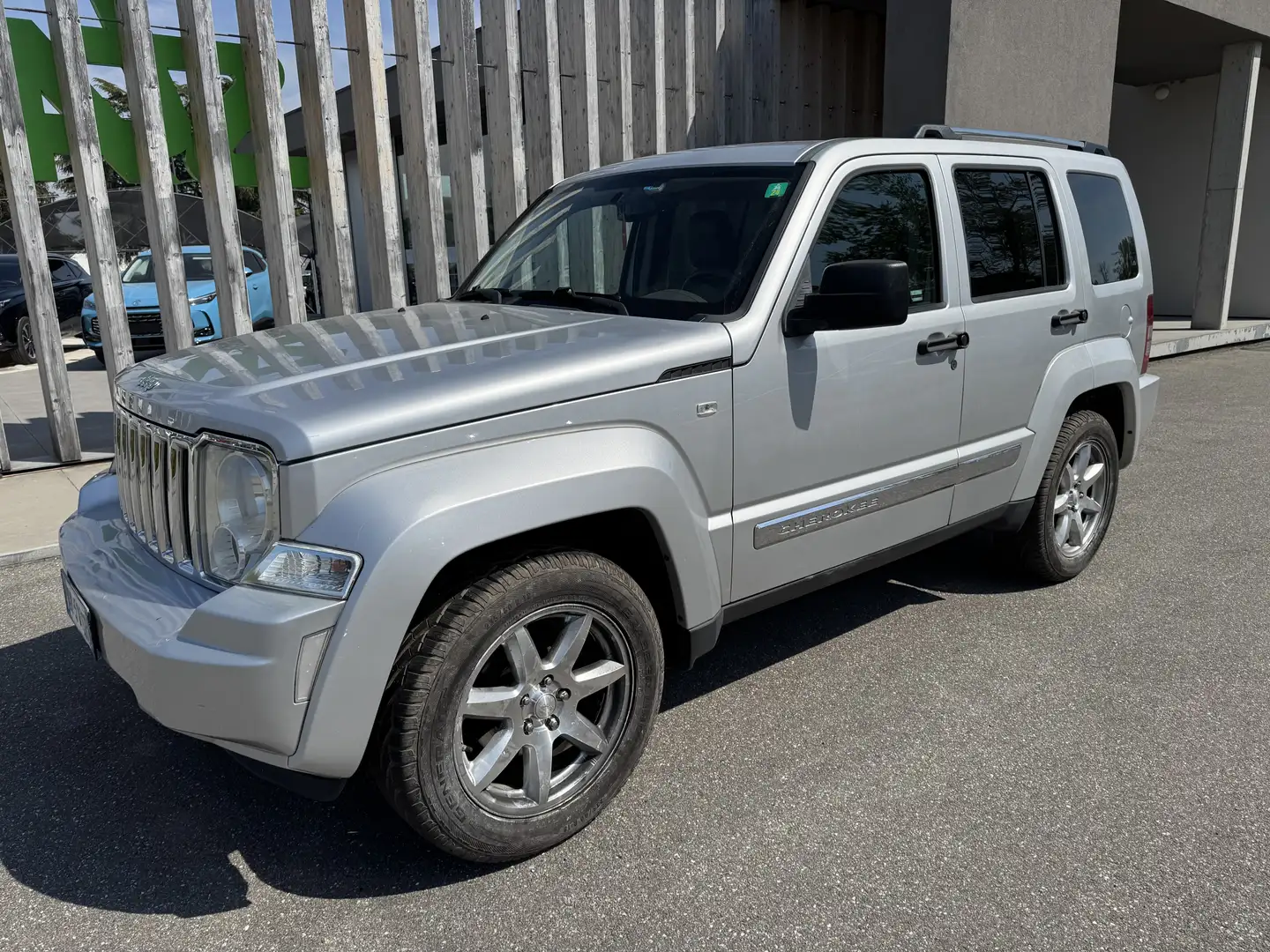 Jeep Cherokee 2.8 crd Limited auto dpf - 1