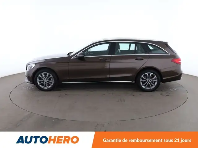 Mercedes-Benz C view 3