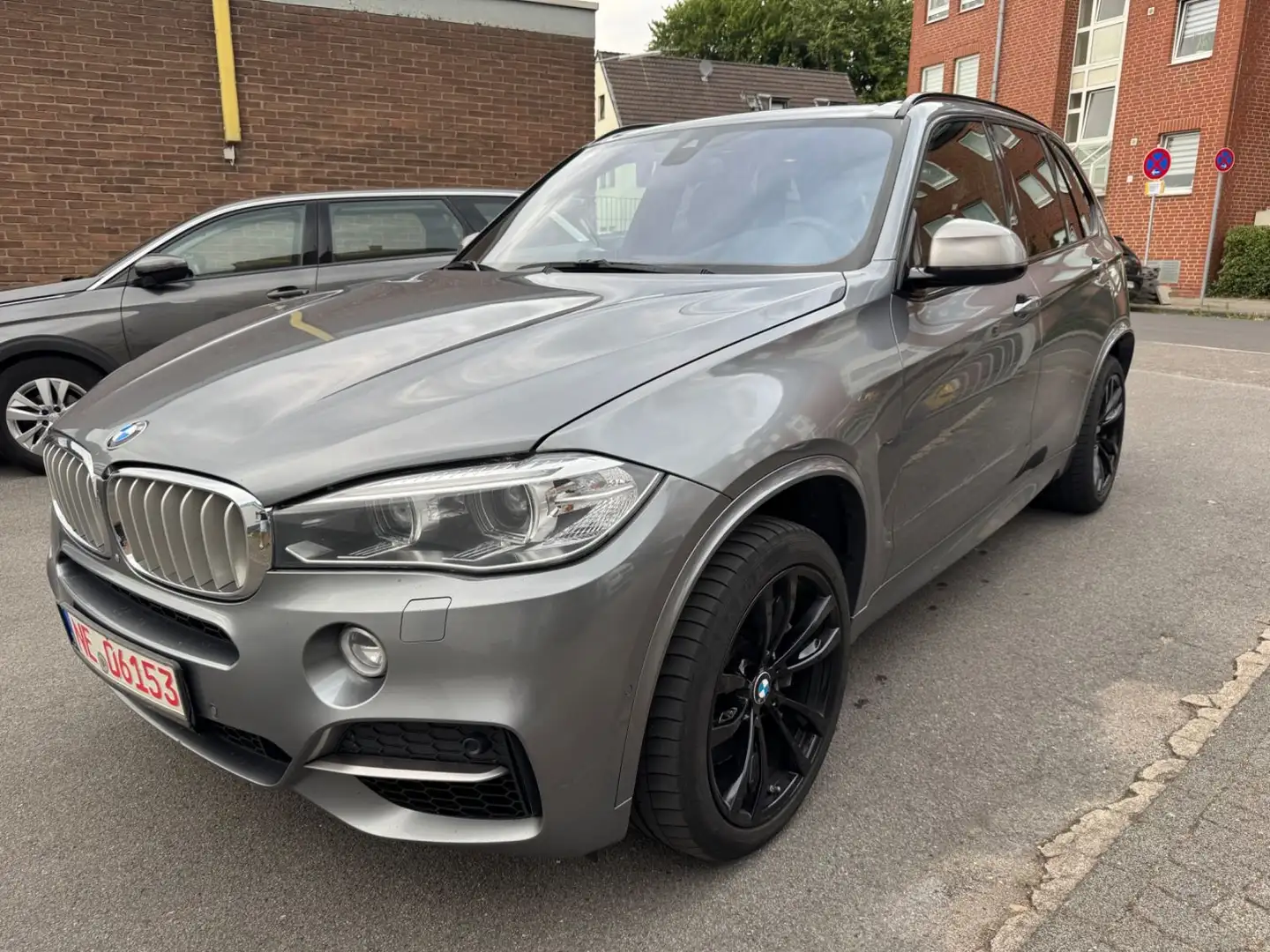 BMW X5 M -Pano-Head Up-4xSHZ-SB-Kam-H&K Grau - 1