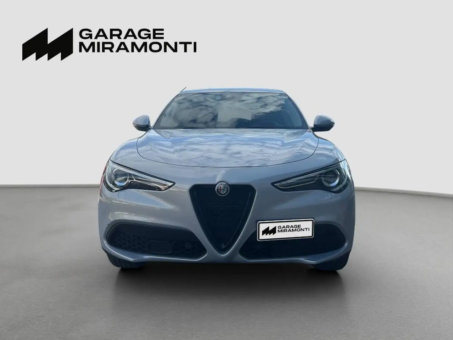 Alfa Romeo Stelvio 2.0 t Sprint Q4 200cv auto Gris - 2