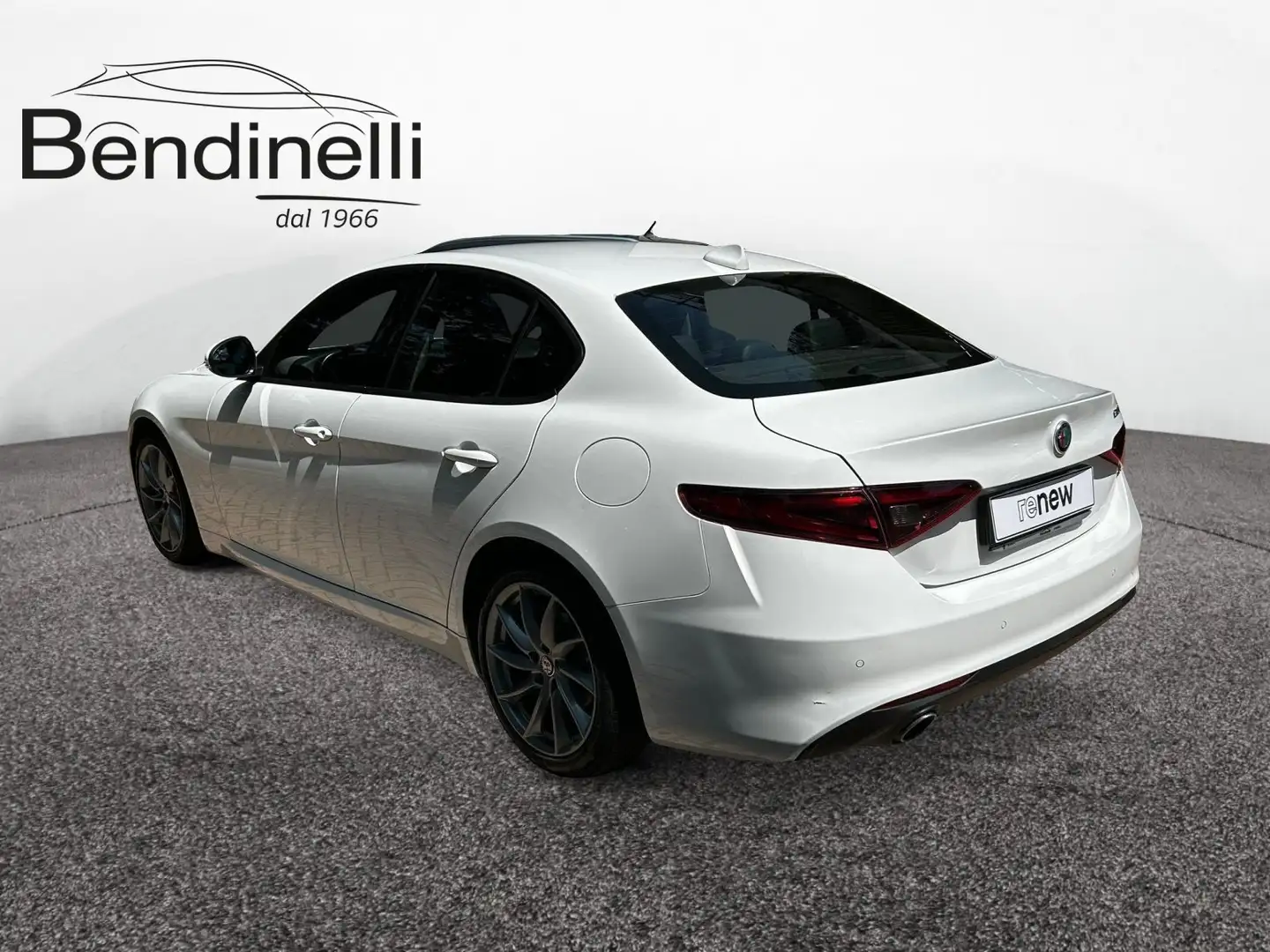 Alfa Romeo Giulia 2.2 Turbodiesel 160 CV AT8 Executive Blanc - 2