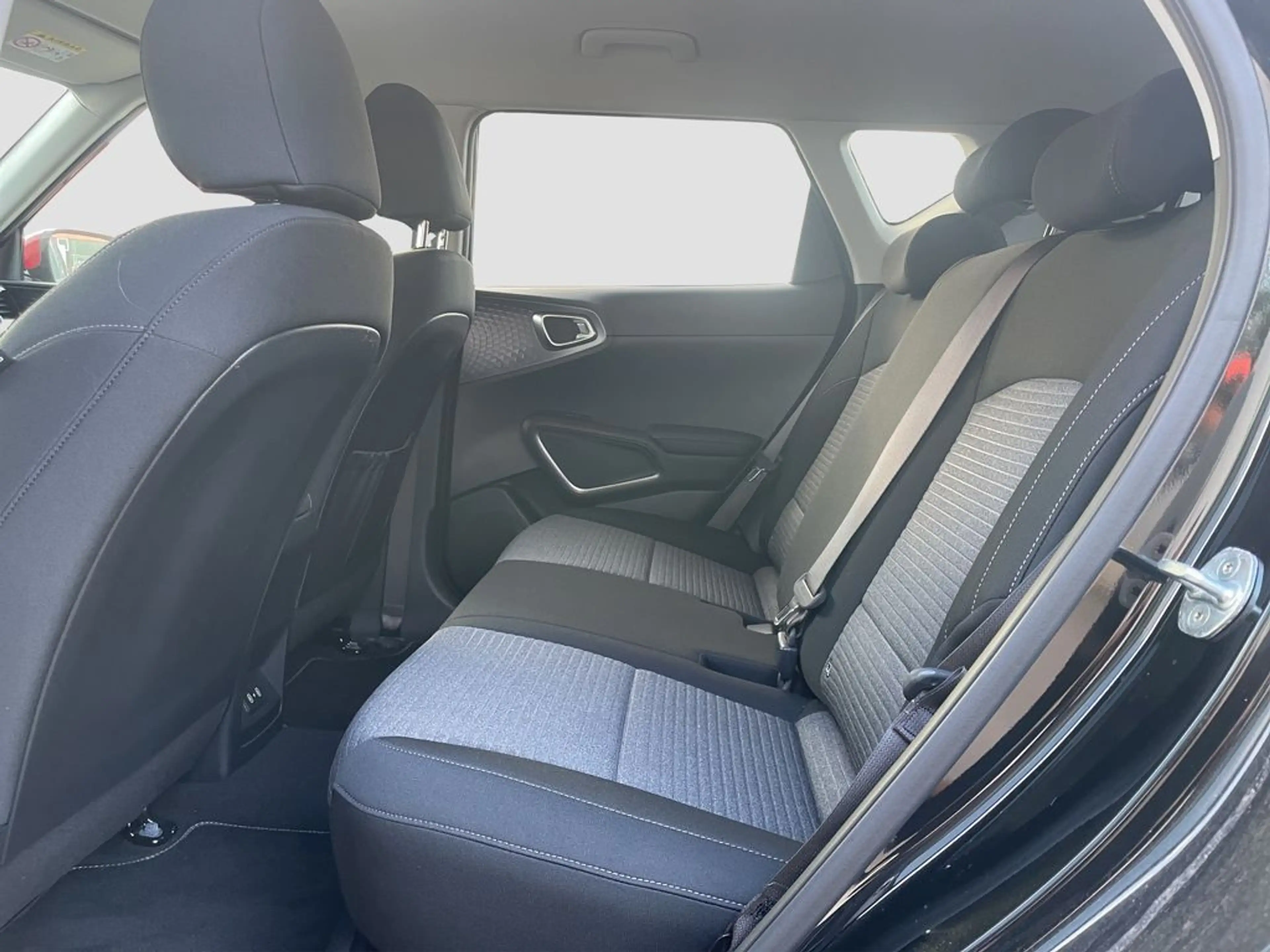 Kia Soul Kia e-Soul EV Inspiration 150 kW — photo 8