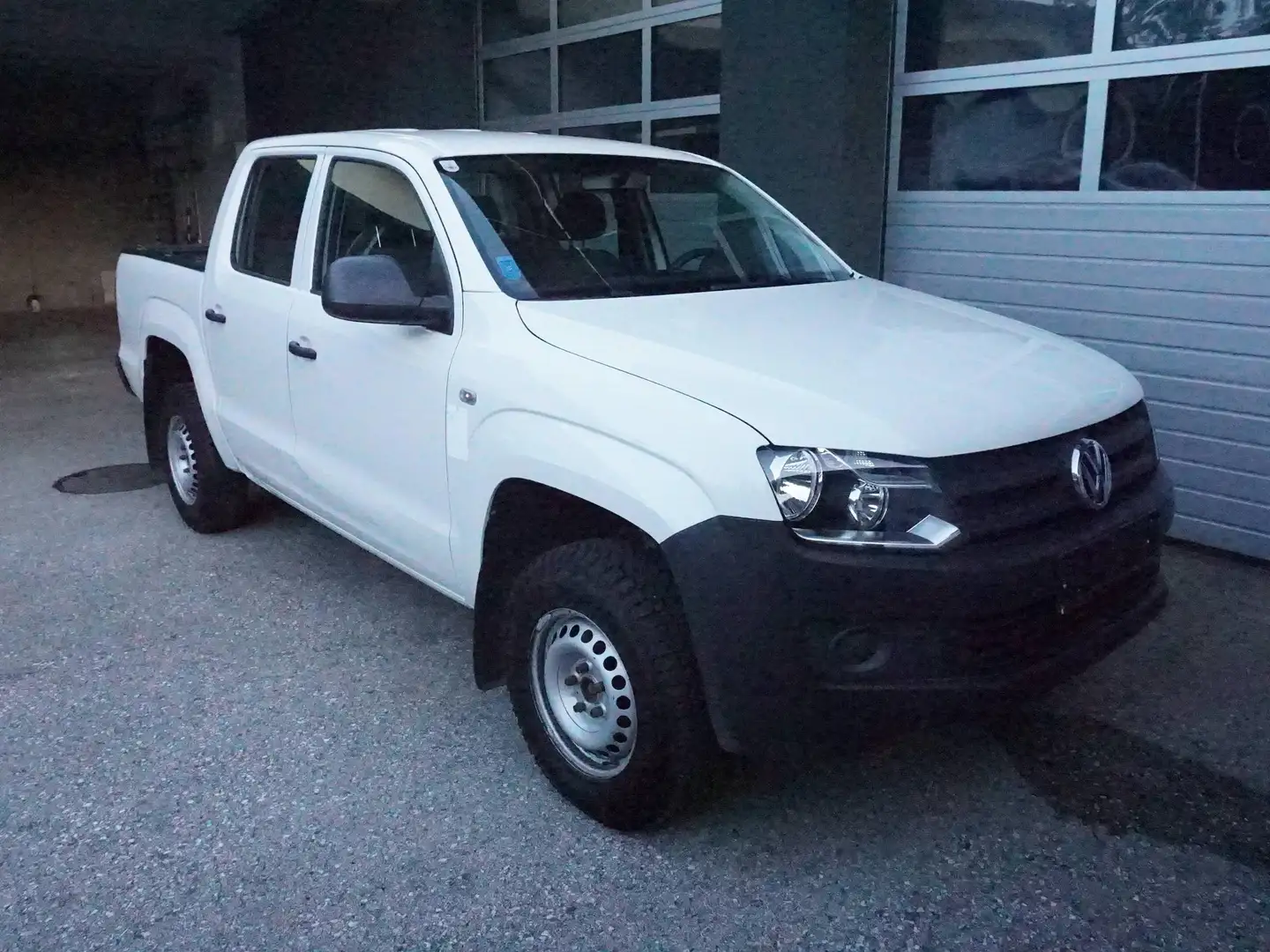 Volkswagen Amarok Basis DoubleCab Weiß - 1