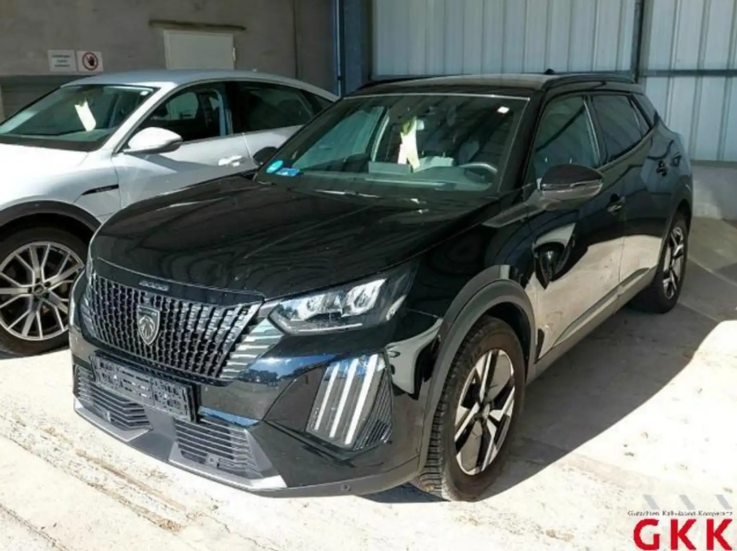 Peugeot 2008 Allure PureTech 130 EAT8*Navi*360°Kam*Shz Zwart - 1