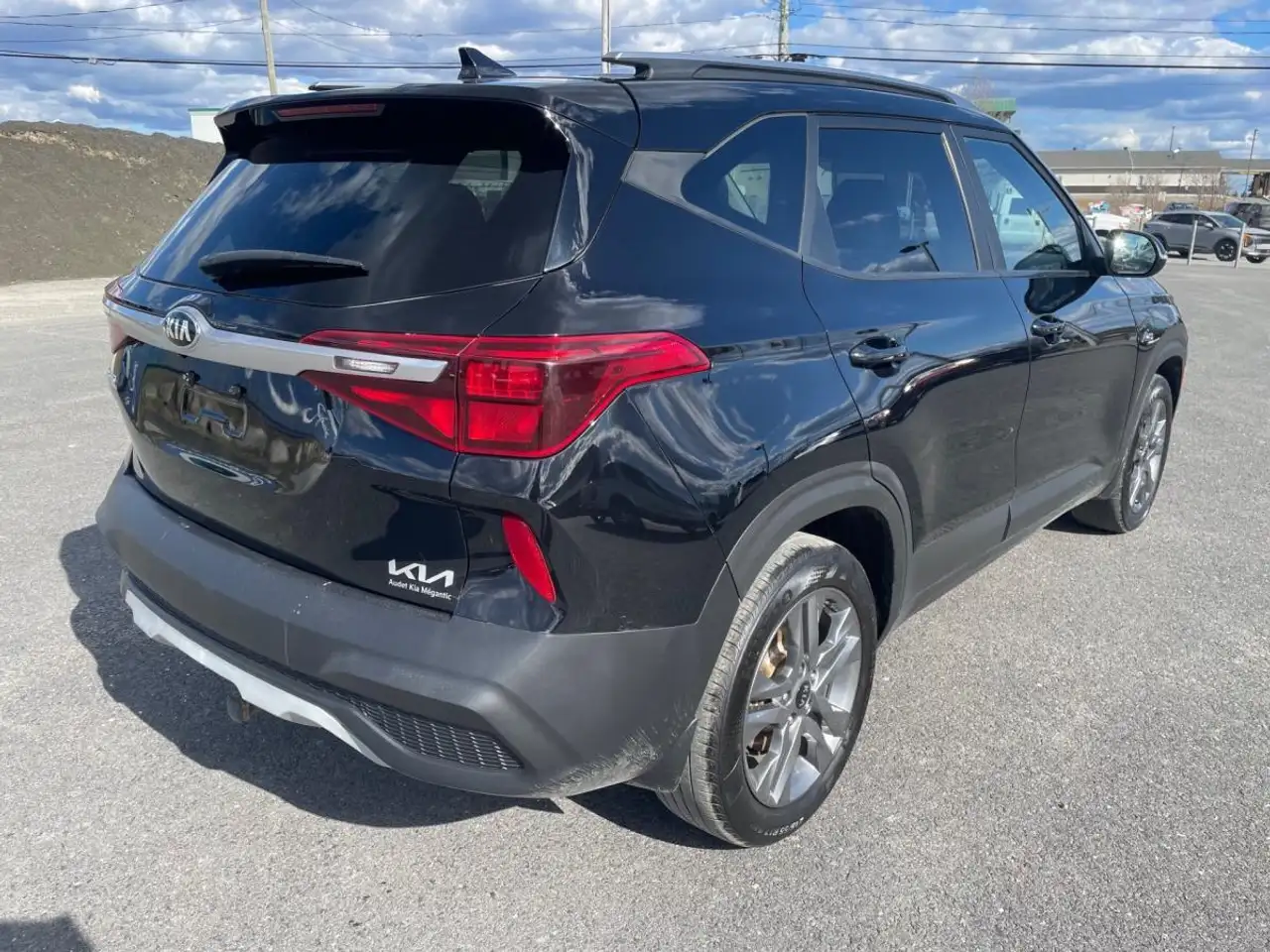 Kia Seltos снимка Kia Seltos