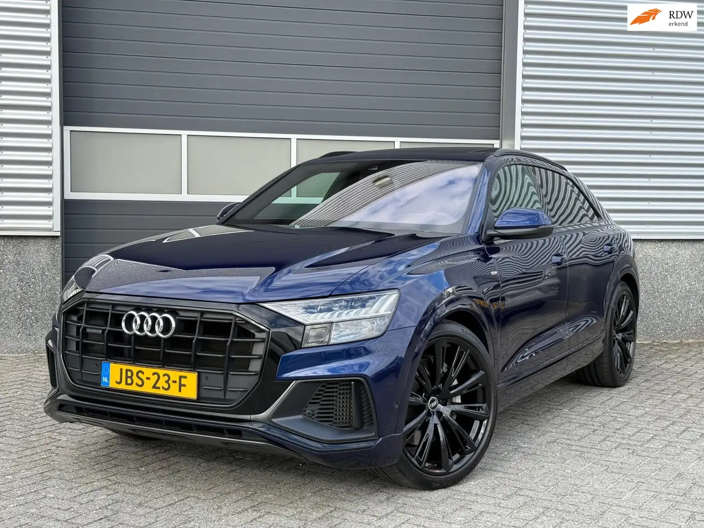 Audi Q8 55 TFSI e quattro S-line Matrix Pano RS-stoelen Bleu - 1