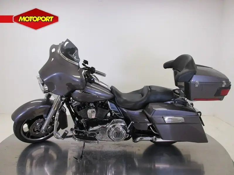 Harley-Davidson Street Glide - foto 2