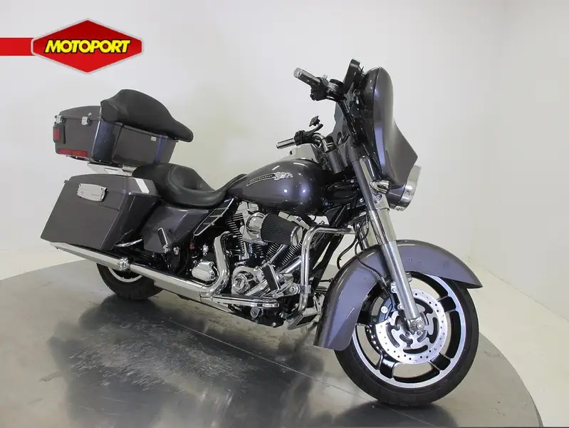 Harley-Davidson Street Glide - foto 4