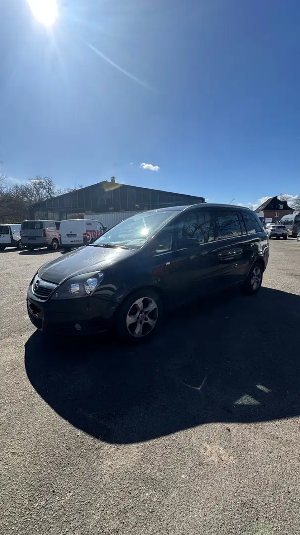 Opel Zafira 1.9 CDTI Automatik Cosmo - 2