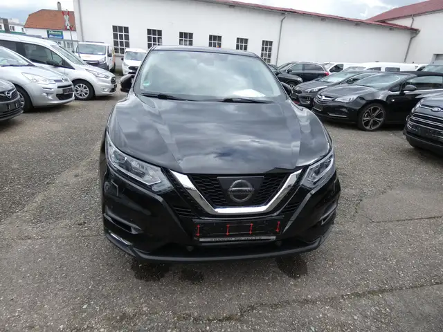 Nissan Qashqai view 2