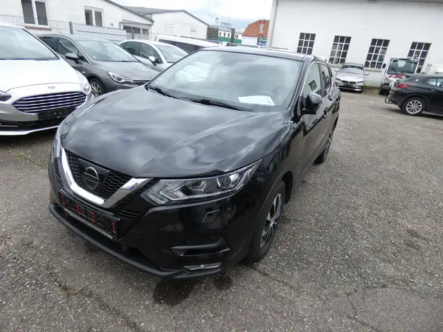 Nissan Qashqai view 3