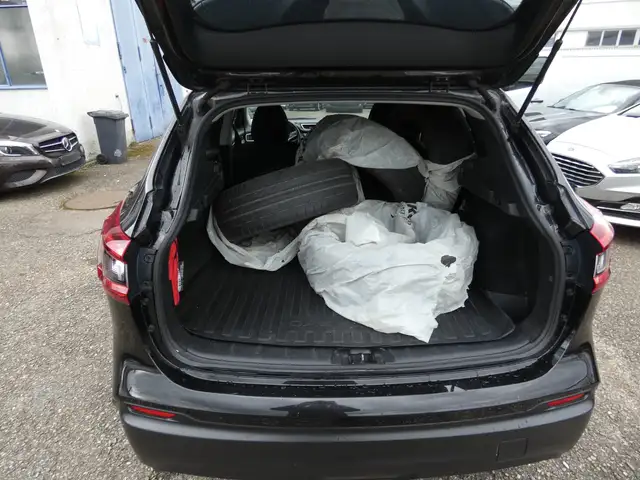 Nissan Qashqai view 6