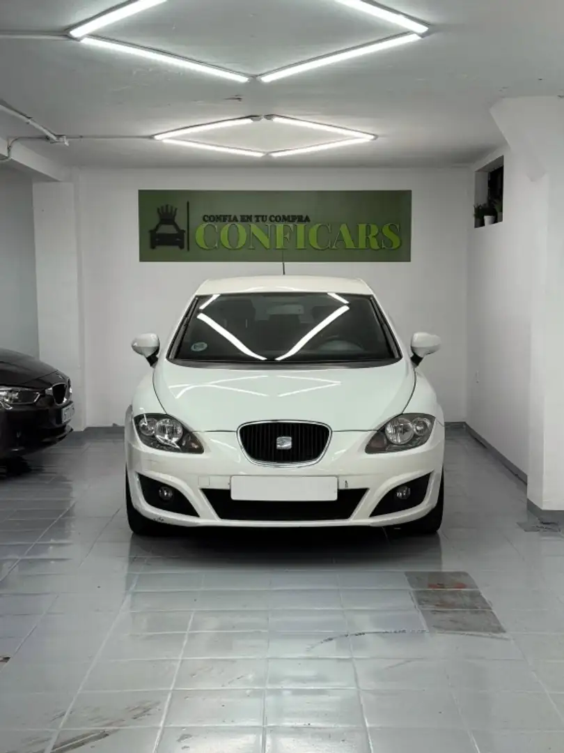 SEAT Leon 1.6TDI CR Style Bianco - 2