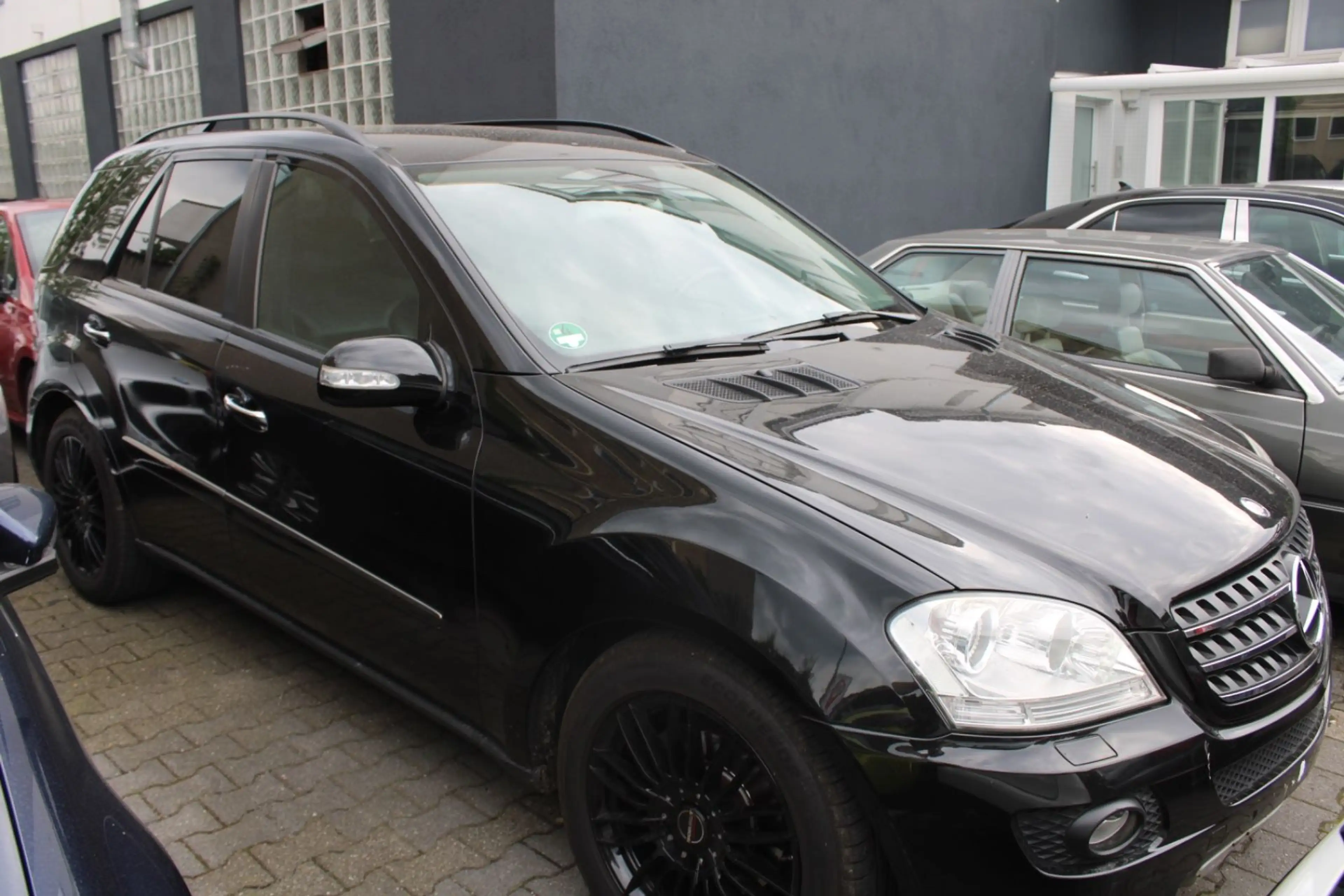 Mercedes-Benz ML 320 CDI 4Matic*LEDER*NAVI*XENON*GUTER ZUSTAND — photo 2