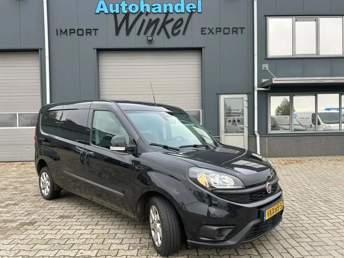 Fiat Maxi FIAT DOBLO' 1.6MJ AIRCO NAVI Czarny - 1