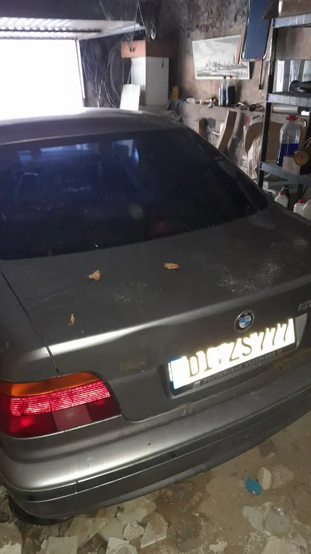 BMW 520 520i Argent - 1