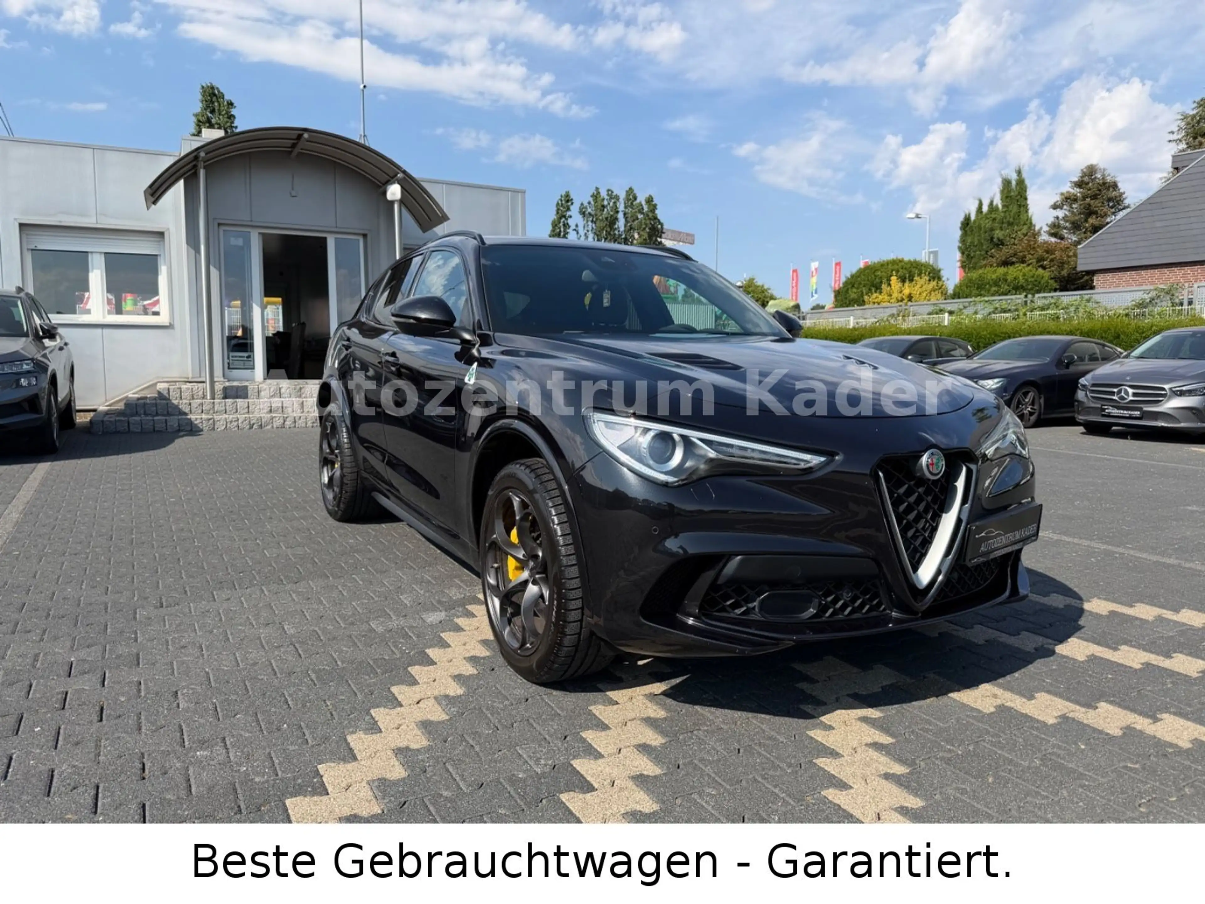 Alfa Romeo Stelvio Quadrifoglio Q4*LED*AHK*Carbon Paket*1.H — photo 9