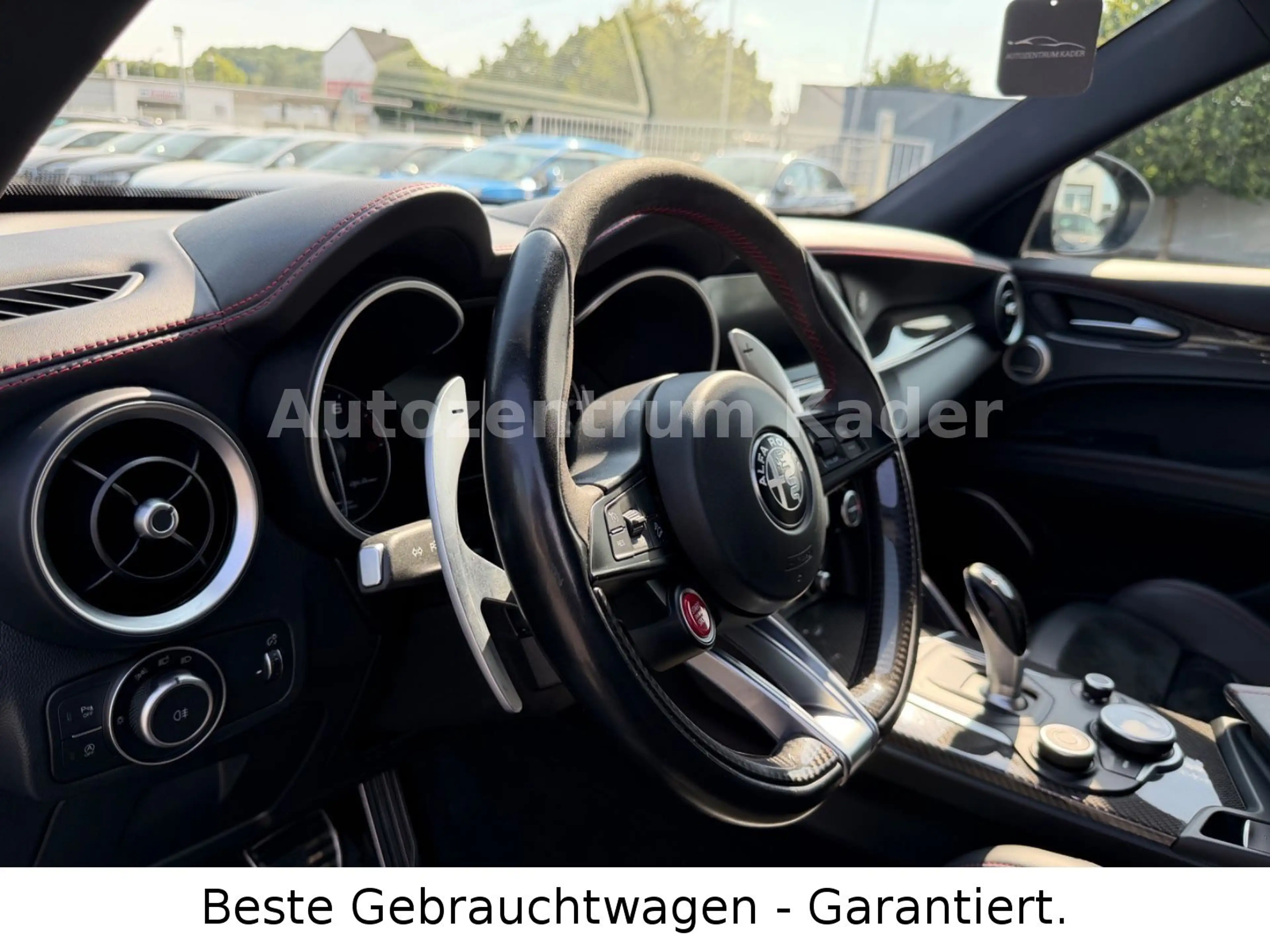 Alfa Romeo Stelvio Quadrifoglio Q4*LED*AHK*Carbon Paket*1.H — photo 13