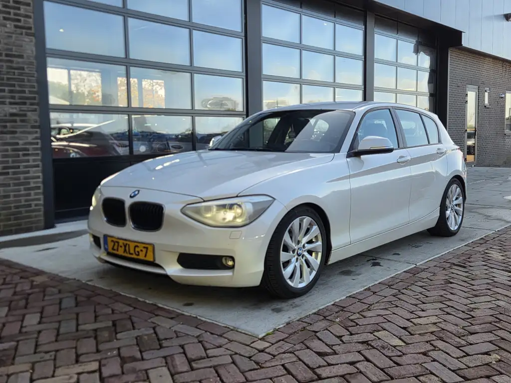 BMW 118