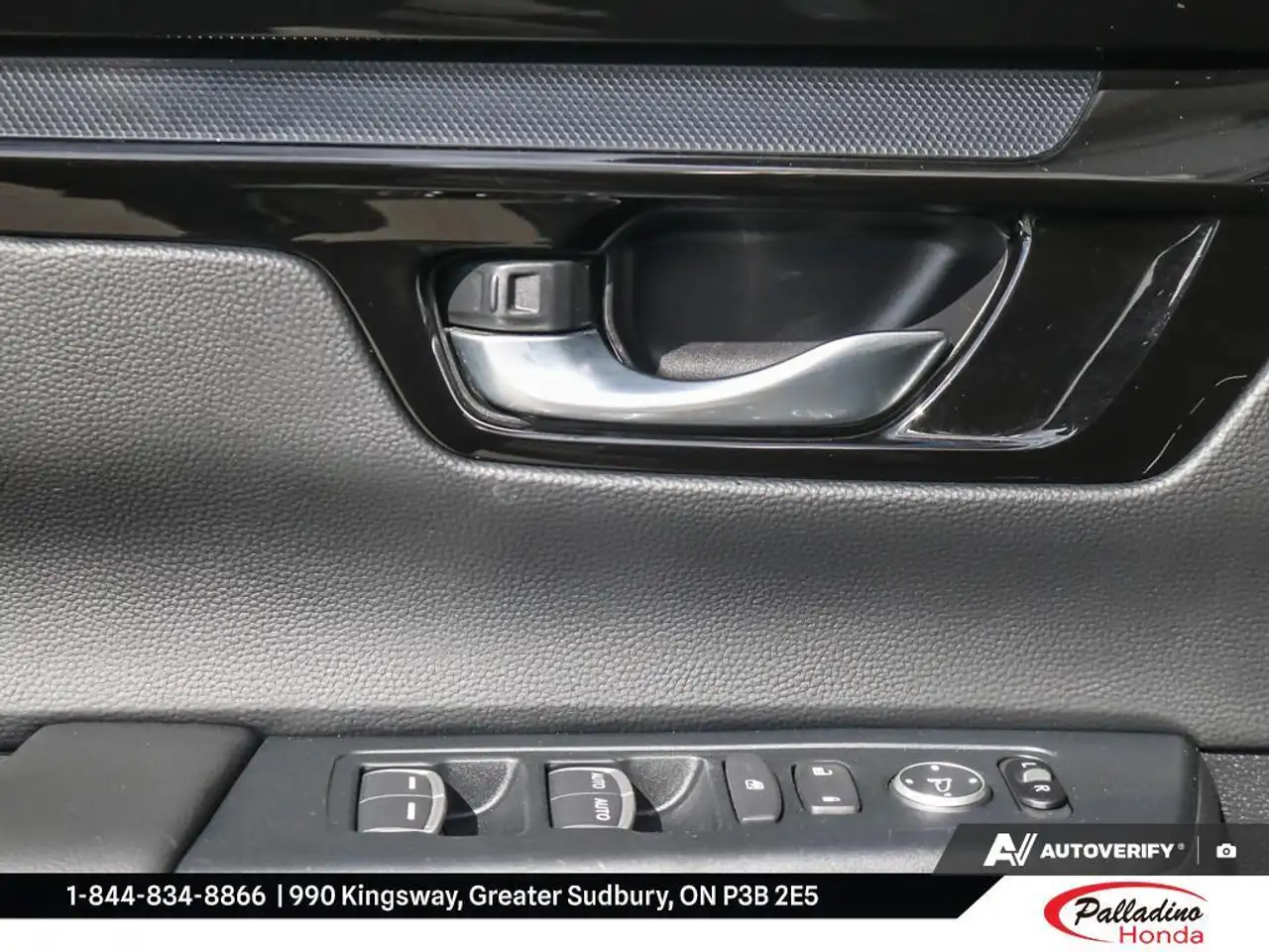 Honda CR-V photo Honda CR-V
