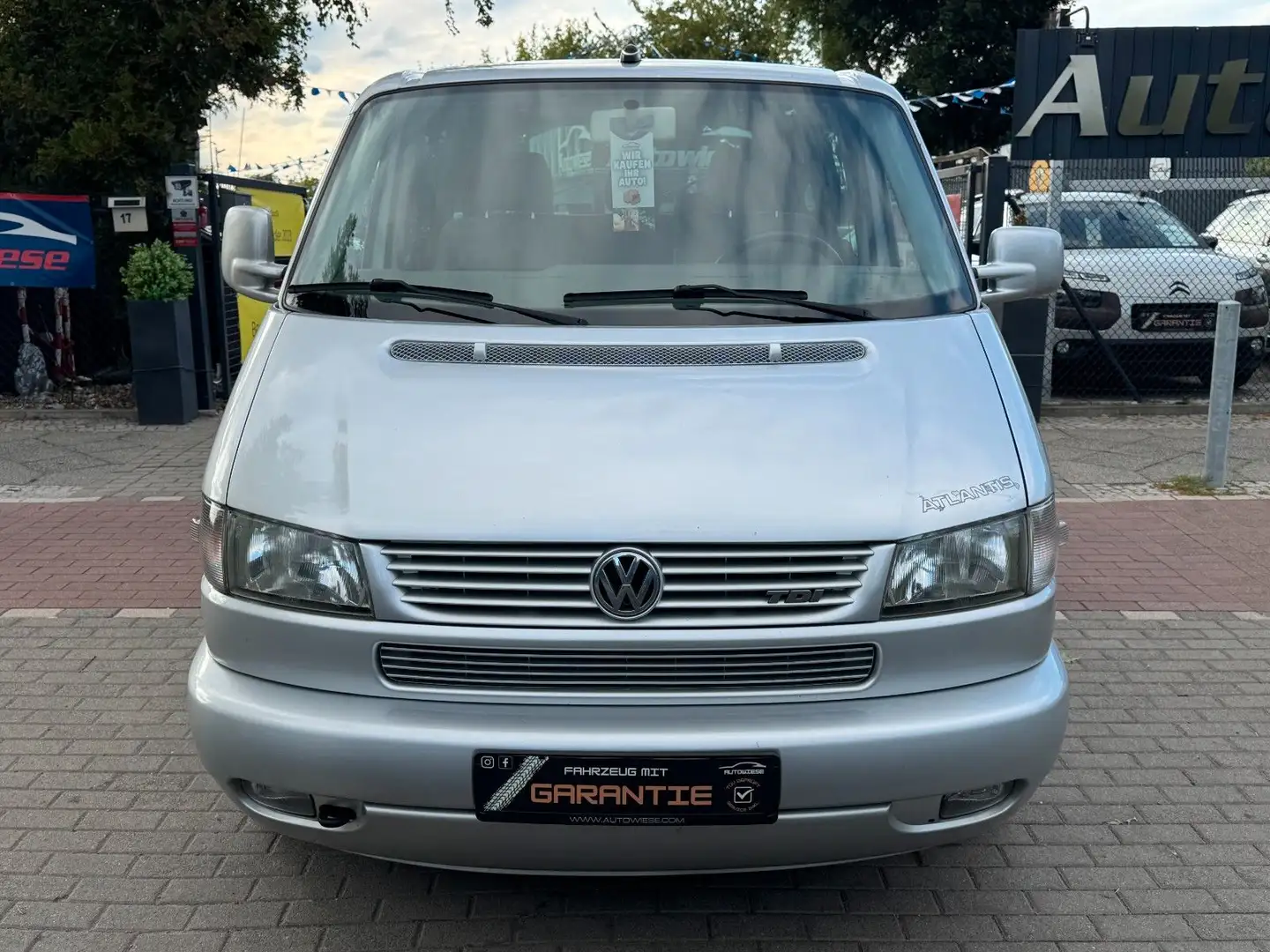 Volkswagen T4 Multivan Atlantis 2.5TDI*KLIMA*AHK*2.HD*TEMP Срібний - 2
