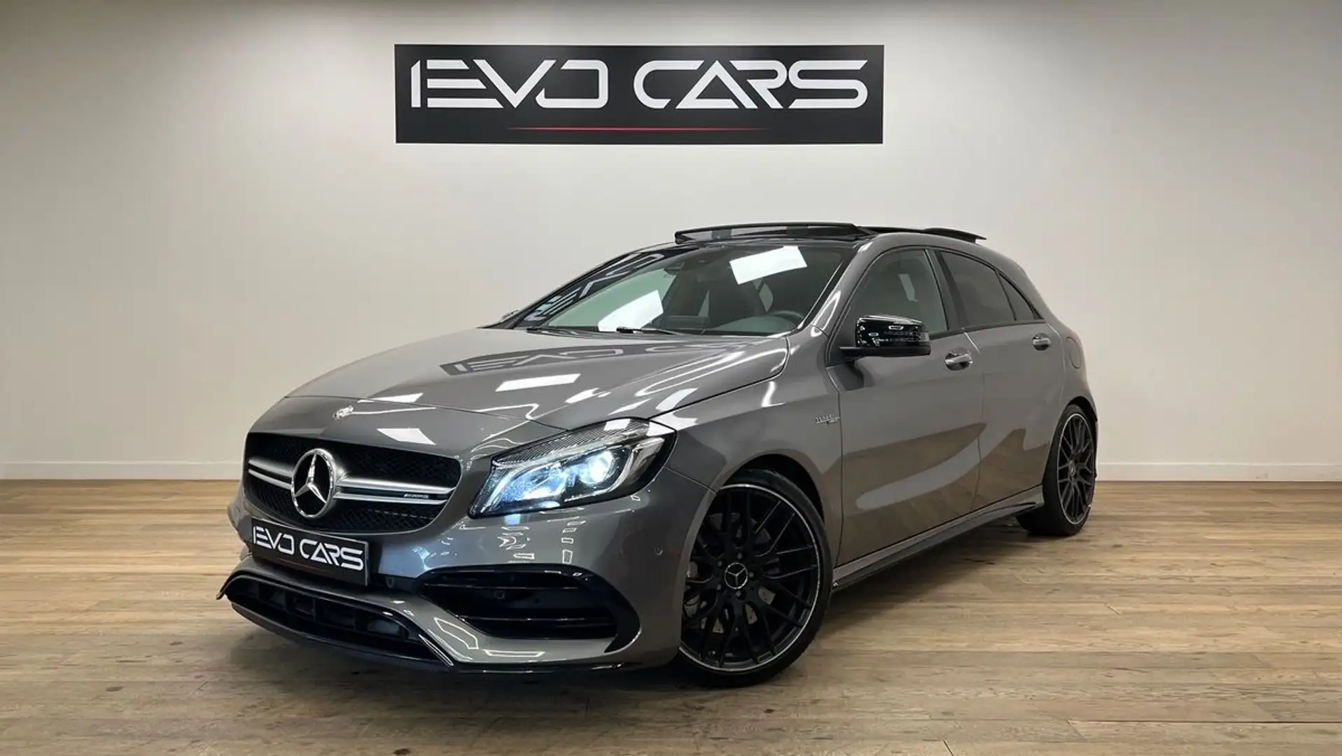 Mercedes-Benz A 45 AMG 45 AMG 2.0 381 ch / Caméra / TO / Harman Kardon / Echappement AMG Perf Gris - 1