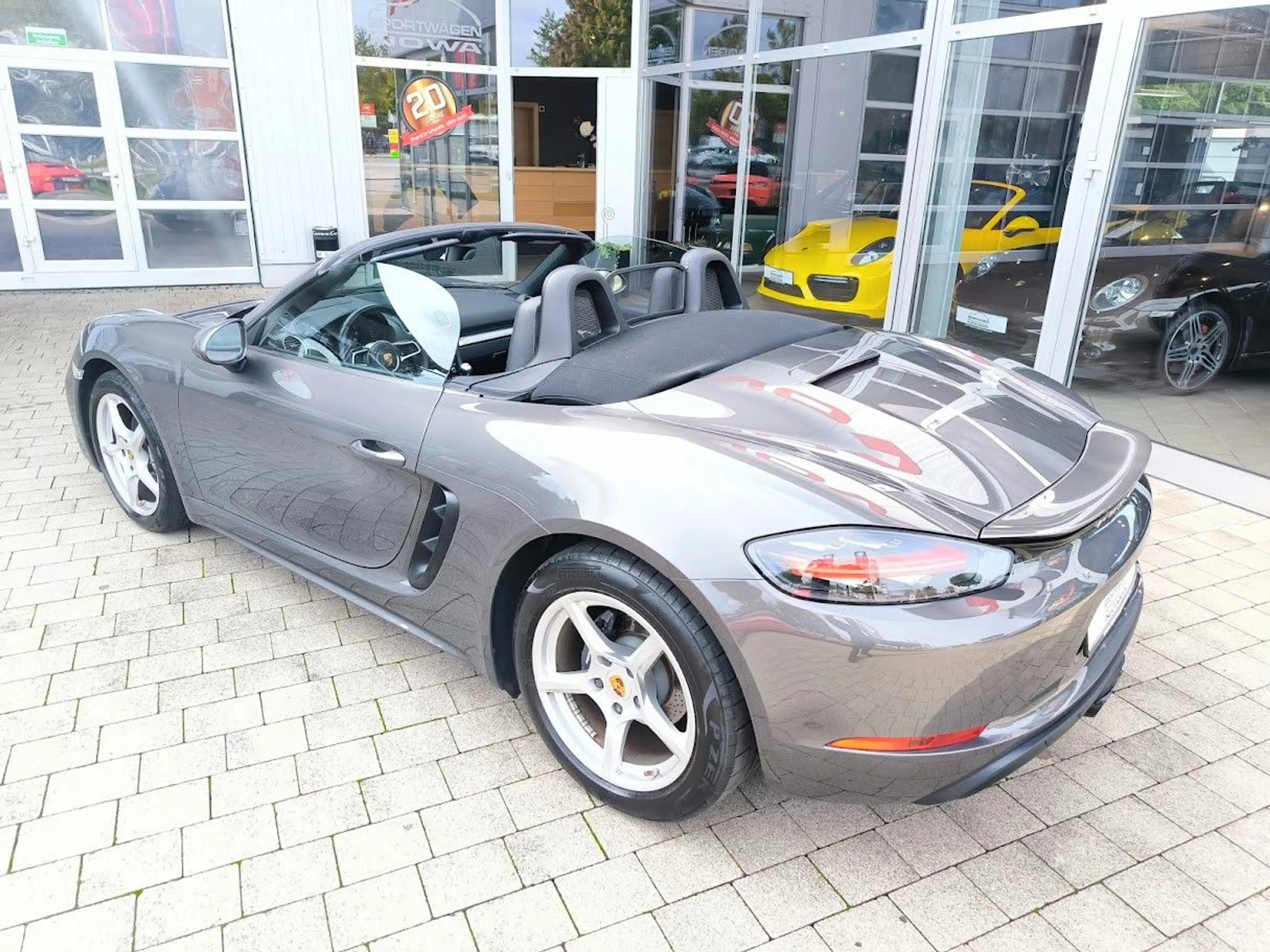 Porsche Boxster * 6-Gang Handschaltung, DAB+, Einparkh. — photo 6