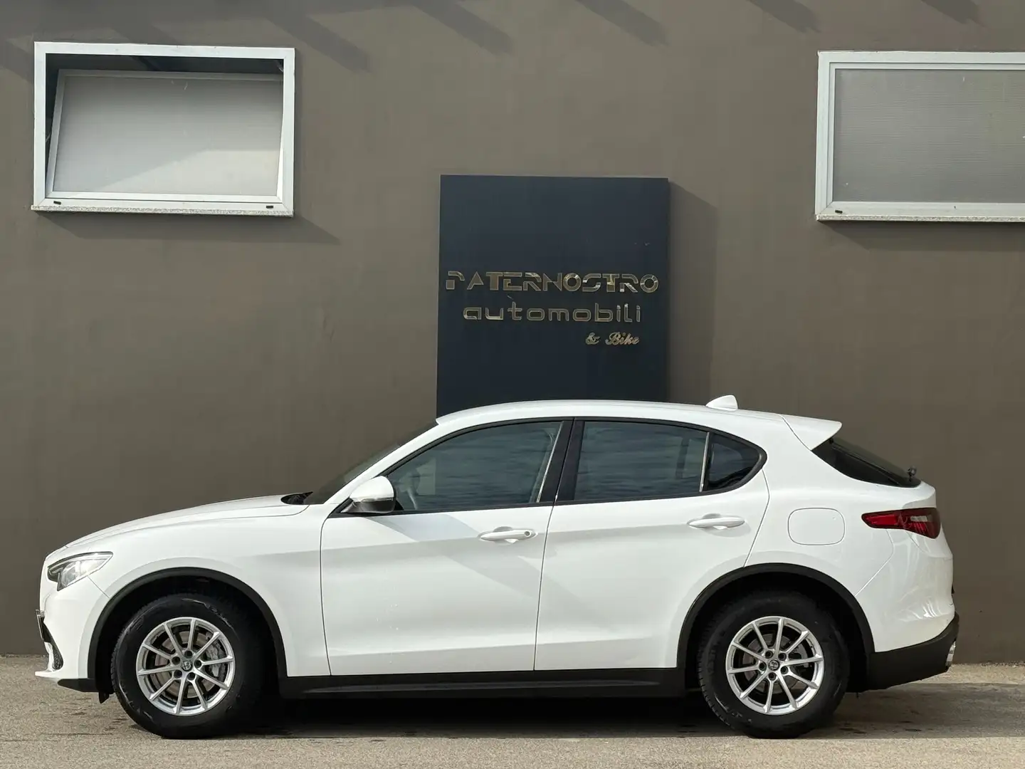 Alfa Romeo Stelvio Stelvio 2017 2.2 t Business rwd 160cv auto my19 Bianco - 2