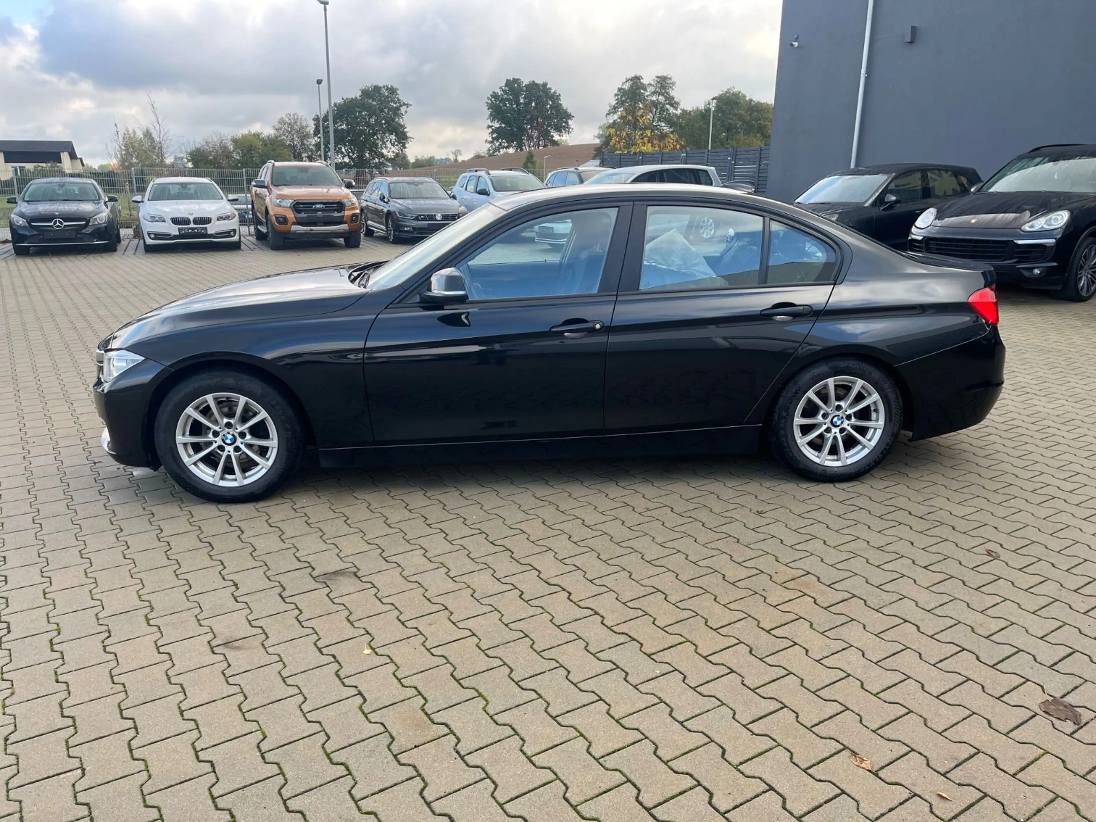 BMW 318 d Limo F30 #Xenon #8-fach — photo 7