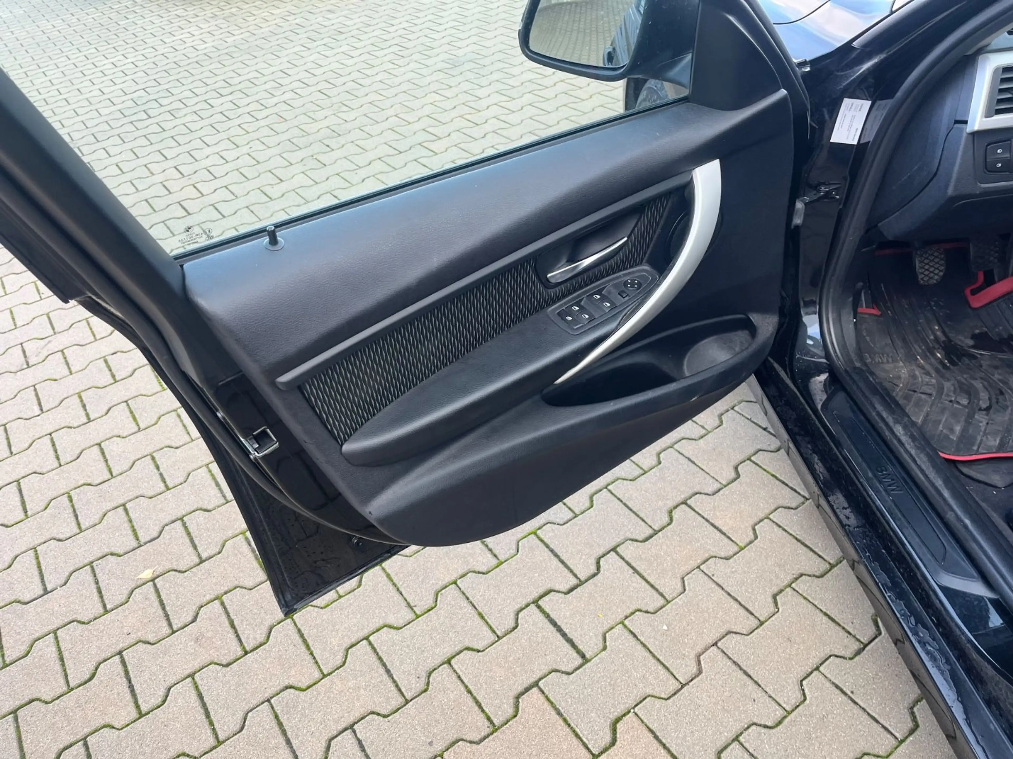 BMW 318 d Limo F30 #Xenon #8-fach — photo 11
