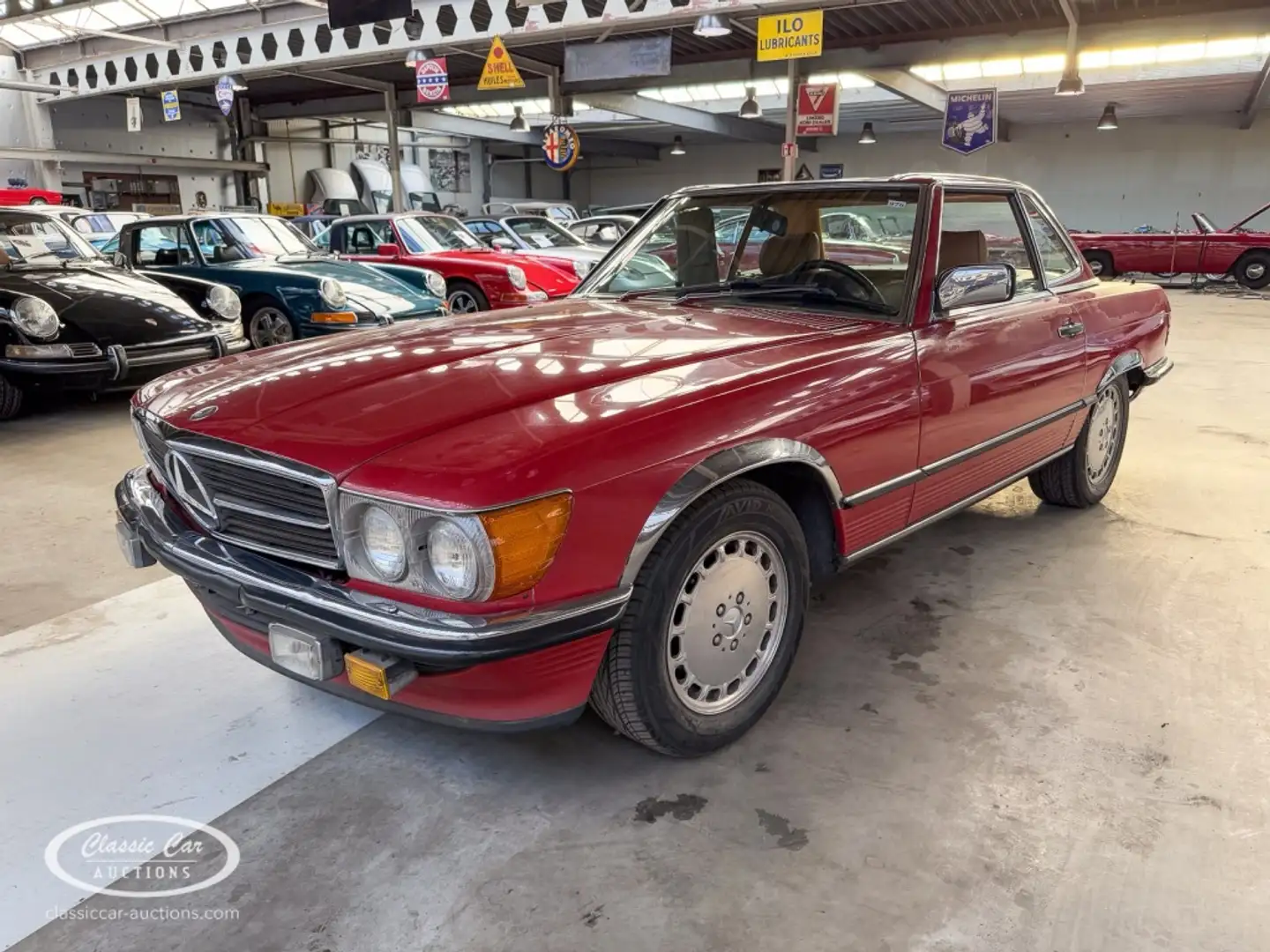 Mercedes-Benz 560 - ONLINE AUCTION Roşu - 1