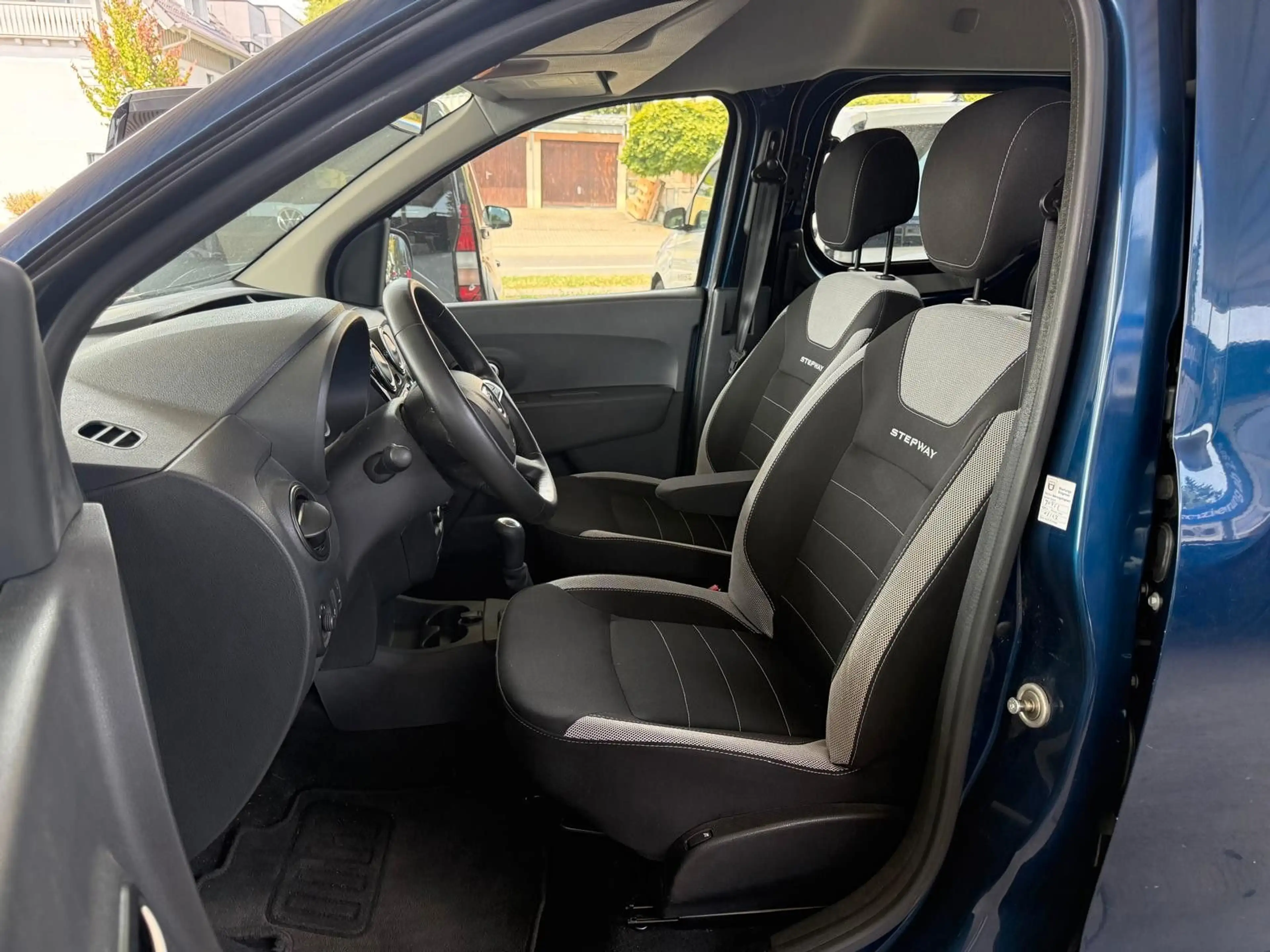 Dacia Dokker Stepway*1.Hand*NAVI*KAMERA*TEMP*SHZ*LM — photo 10