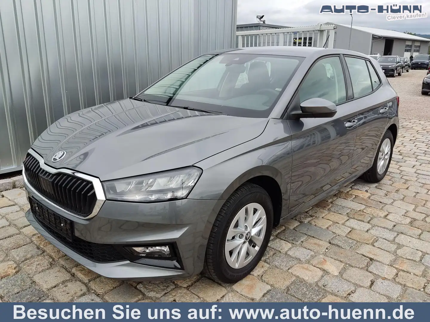 Skoda Fabia Sondermodell 130 Jahre 1.0 MPI 80 PS Virtuell C... Gris - 1