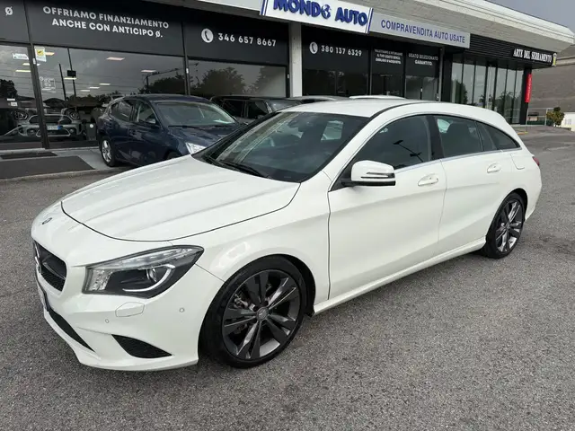 Mercedes-Benz CLA 200