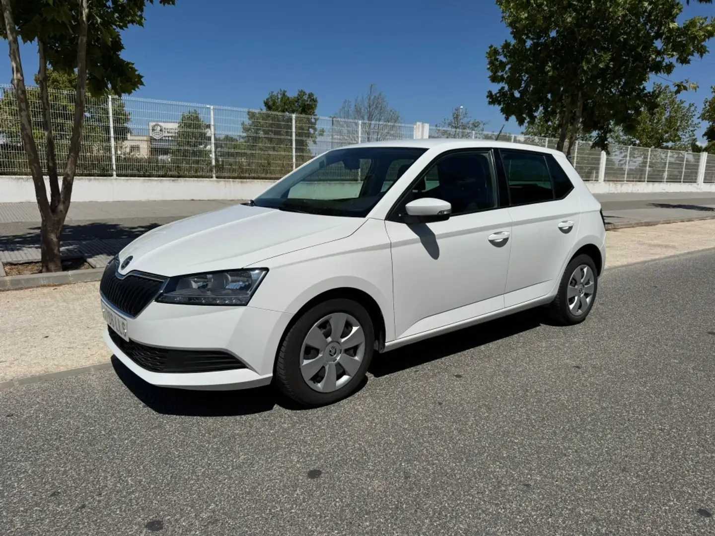 Skoda Fabia 1.0 MPI Ambition 44kW Blanc - 1