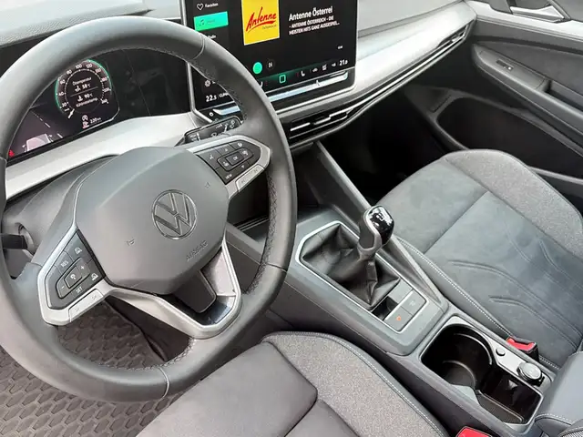 Volkswagen Golf view 7