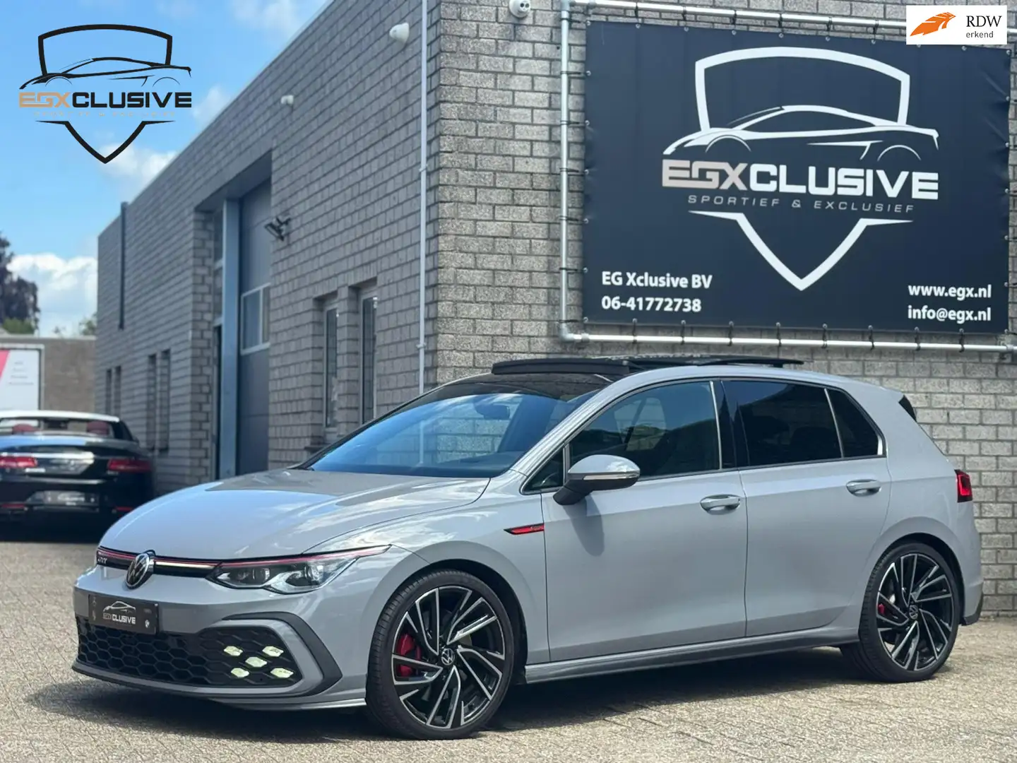 Volkswagen Golf GTI 2.0 TSI Performance Pano | ACC | Dynaudio | HUD | Grijs - 1