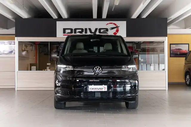 Volkswagen T7 Multivan 2.0 tdi LANG Life 150cv dsg 7p.ti